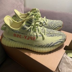 Authentic Yeezy Adidas Frozen Yellow 350
